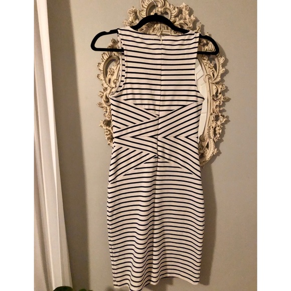 Striped dress - Picture 4 of 5